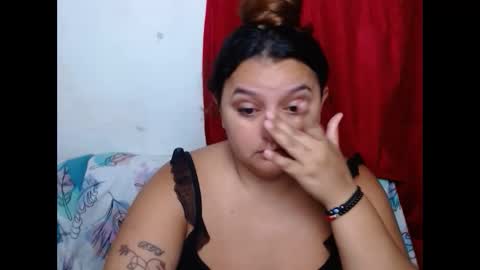Snapshot of naomiquiin chatting on October 22, 9:47 am naomiquiin online show from October 22, 9:47 am