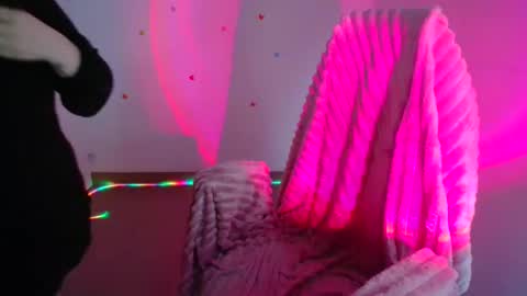 Naomi online show from October 10, 6:57 pm