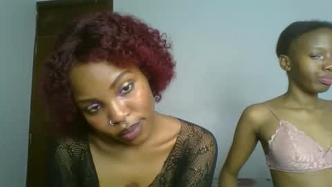 nasty_divah online show from May 1, 11:41 pm