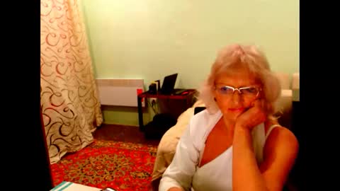 natali online show from November 13, 6:18 pm