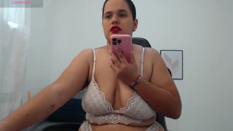 Nathalia online show from September 18, 6:39 pm