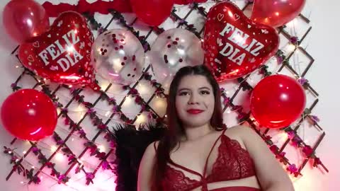 Natalia Walker online show from February 14, 7:05 pm