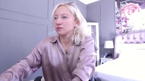 Natalie online show from November 2, 9:12 am