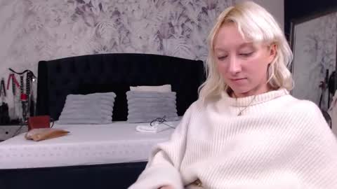 Natalie online show from December 21, 9:13 am