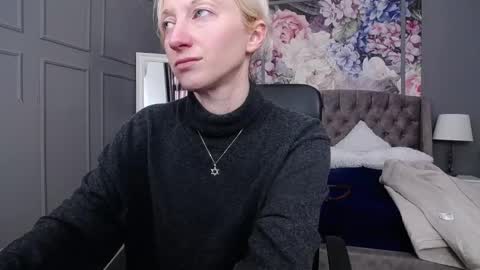 Natalie online show from February 19, 8:22 am