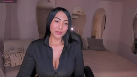 Natalie Lewis online show from June 5, 12:11 pm