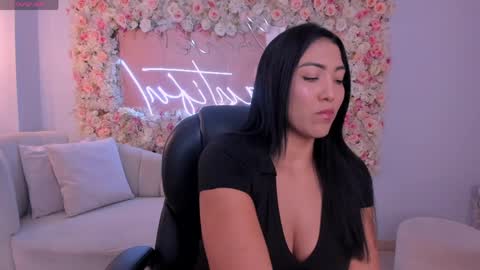 Natalie Lewis online show from April 10, 12:11 pm