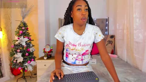 NATALIE online show from December 28, 12:24 pm