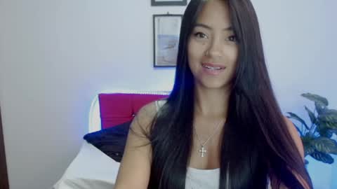 Nataly Escobar online show from January 16, 2:35 pm