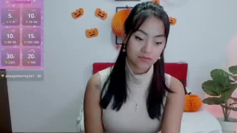 Nataly Escobar online show from October 30, 5:03 pm