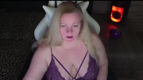 Natalli online show from March 31, 6:41 pm