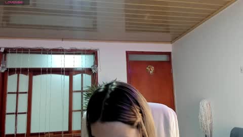 Snapshot of nathaaly_sky chatting on January 27, 10:16 am nathaly sky online show from January 27, 10:16 am