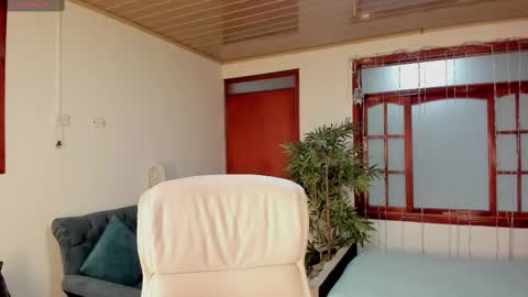 Snapshot of nathaaly_sky chatting on February 13, 10:34 am nathaly sky online show from February 13, 10:34 am