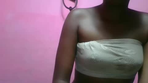 nathalia069 online show from February 24, 6:34 am