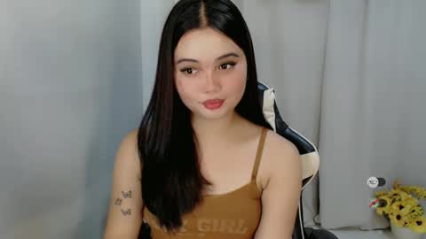 nathalie online show from December 16, 5:24 am