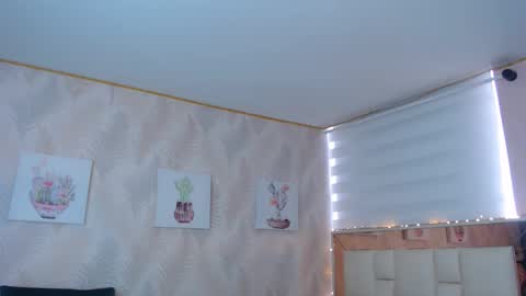 Nathalie Rose online show from December 20, 3:49 pm