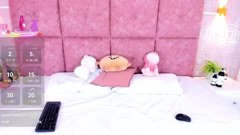 Nathalie Ross online show from April 17, 6:37 am