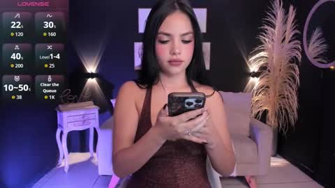 natti_london online show from November 15, 5:19 am