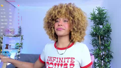 Snapshot of natty_romanof_1 chatting on September 9, 1:33 pm natty online show from September 9, 1:33 pm