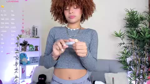 Snapshot of natty_romanof_1 chatting on January 13, 12:24 pm natty online show from January 13, 12:24 pm