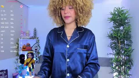 Snapshot of natty_romanof_1 chatting on September 24, 12:04 pm natty online show from September 24, 12:04 pm