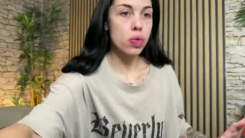 NATTY FIERROS online show from November 21, 11:07 pm