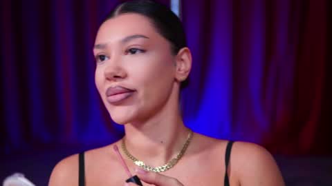 Snapshot of natydesiree chatting on December 12, 6:42 pm Naty online show from December 12, 6:42 pm