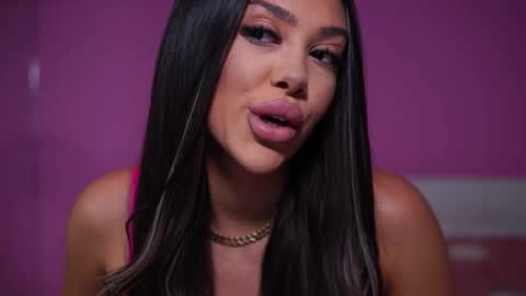 Snapshot of natydesiree chatting on February 10, 7:38 pm Naty online show from February 10, 7:38 pm