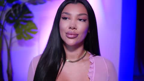 Snapshot of natydesiree chatting on December 20, 8:45 pm Naty online show from December 20, 8:45 pm