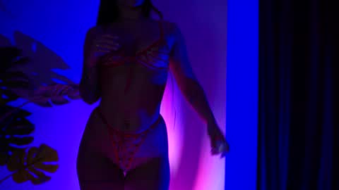 Snapshot of natydesiree chatting on December 10, 5:44 pm Naty online show from December 10, 5:44 pm