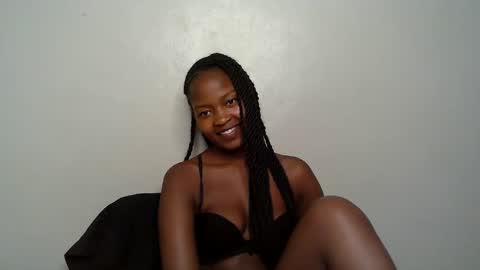Snapshot of naughty_keesha1 chatting on October 2, 10:37 pm naughty_keesha1 online show from October 2, 10:37 pm
