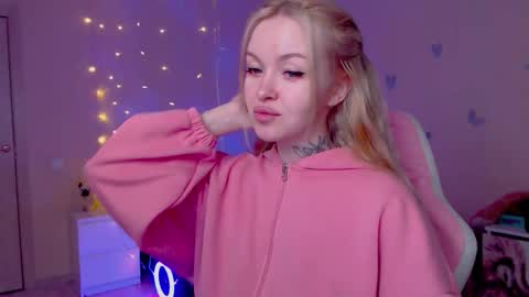 Mable online show from April 12, 12:14 am