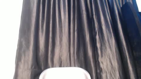 laura online show from January 15, 7:03 am