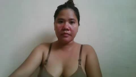 naughtyhotladyxx online show from April 3, 11:58 pm