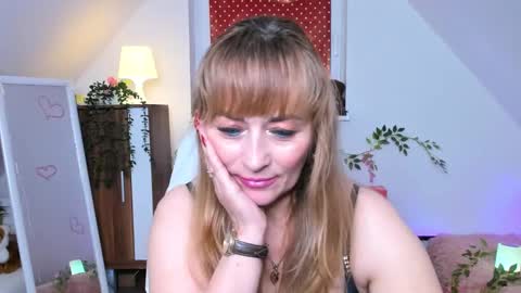 Milana - on air every day except Wednesday from 9 pm to 4 am European time online show from December 3, 12:13 am