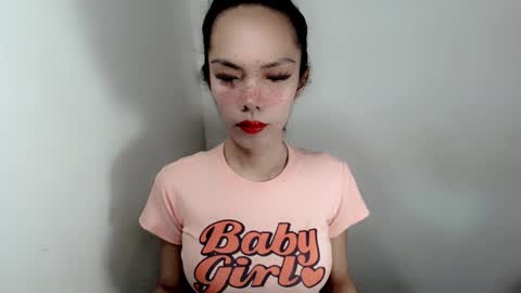 naughtypetiteangel online show from September 18, 8:13 am