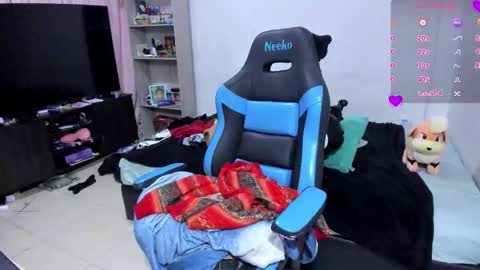 Geek Nicole    im Neeko UwU online show from November 1, 4:44 pm