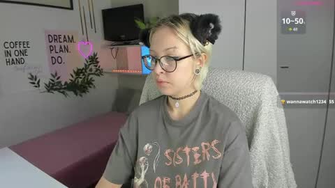 Kate online show from March 15, 7:43 am