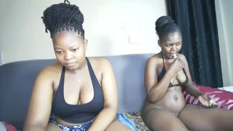 nellyeluxe online show from February 22, 10:10 pm