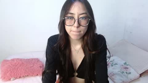 Nessa online show from May 5, 3:09 am