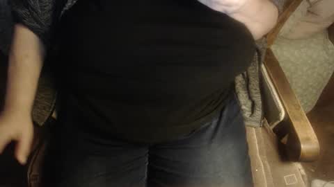 Lilly  online show from November 5, 4:34 pm