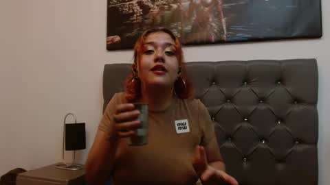 Estefani  online show from March 4, 4:38 am