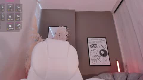 Nia online show from January 17, 4:58 pm