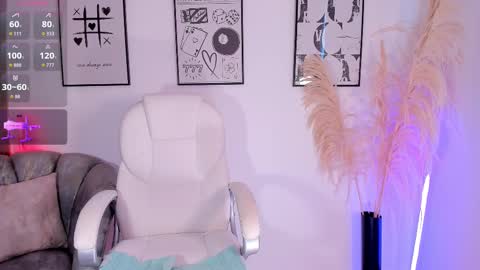 Nia online show from October 3, 3:50 pm