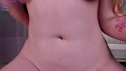 SQUIRTER DOLL    online show from November 25, 9:48 pm