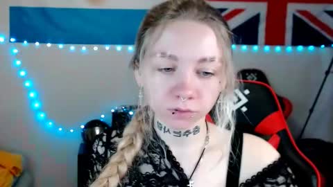 nica_kawaii online show from March 17, 6:39 am