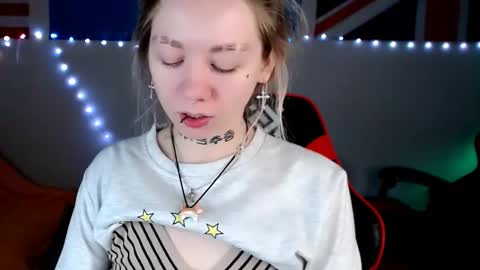 nica_kawaii online show from March 20, 6:51 am