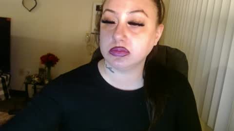 Snapshot of niccibaby chatting on February 24, 4:15 am Nicci babyyy online show from February 24, 4:15 am