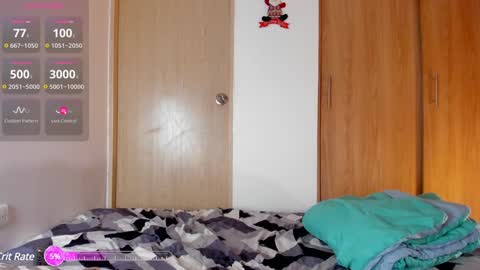 Snapshot of nice_day_ chatting on December 26, 5:04 am day  online show from December 26, 5:04 am