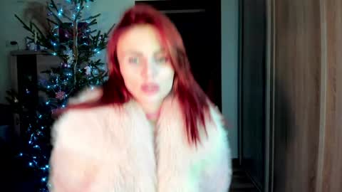 Nicky Weekends online show from December 26, 3:10 pm